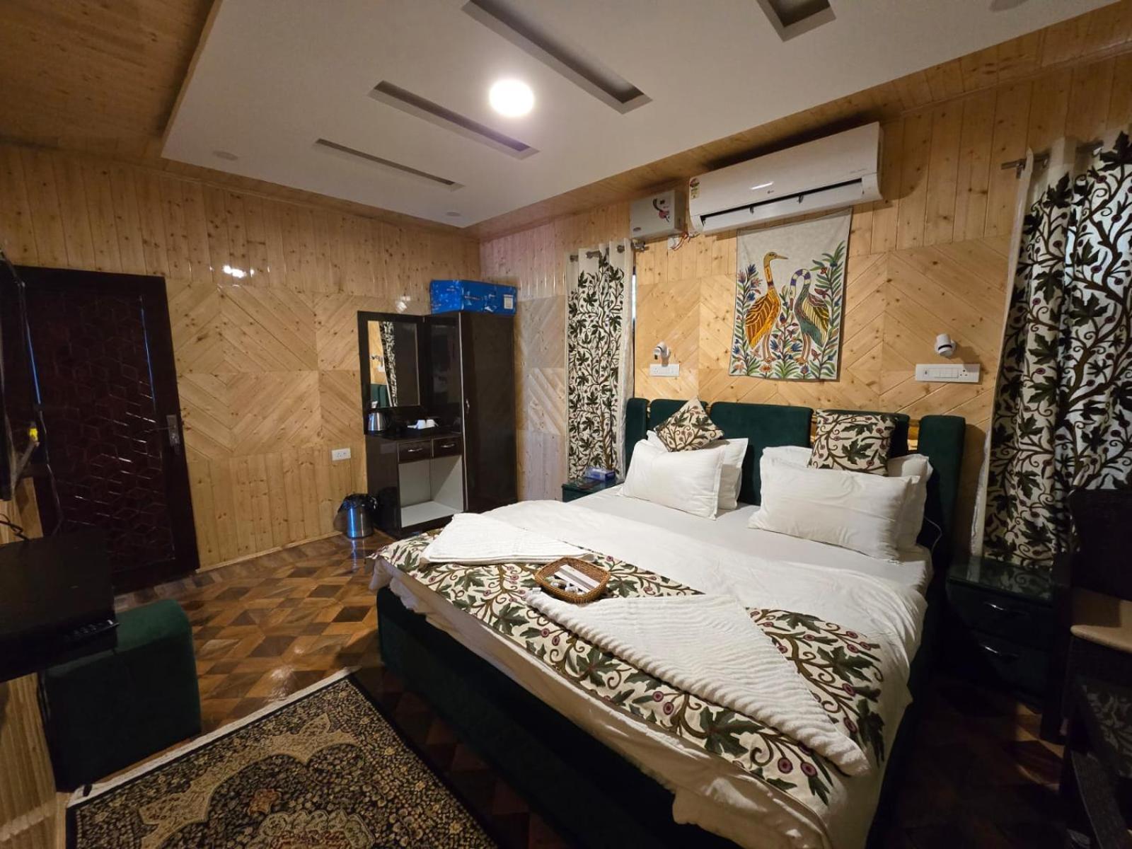 Cliff Cottage Pahalgam, Kashmir Batakut Exterior foto